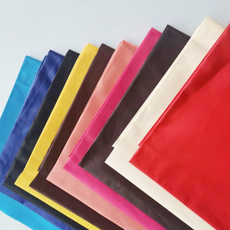 TMIE-08-1-2 85GSM 125cm Pohodlná odevná košeľa a pružná podšívka 100% polyester Dostupné rôzne farby Farbená leštená polyesterová popelínová látka