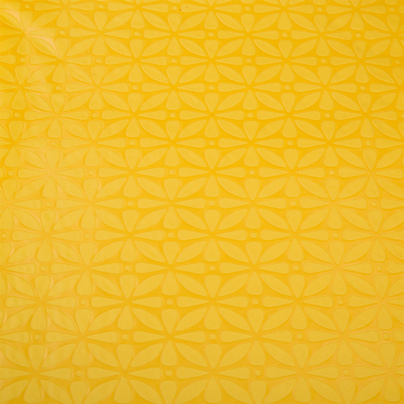 TMIE-06-4 Farbená reliéfna bazinová tkanina