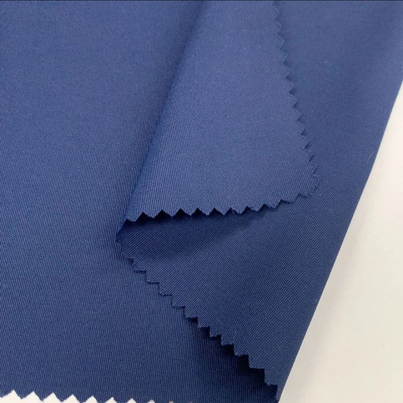 TMIE-08-4-3 120GSM farbené farby Polyesterová popelínová keprová tkanina